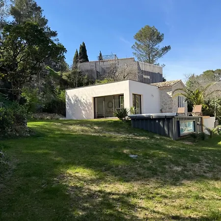 Feriehus Le Mazet, Dependance Au Coeur De La Garrigue